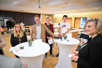 Als letzte Station der RegionIMpuls-Tour besuchte Herr Bundesminister Totschnig die HBLA St. Florian Fernbach in Ober&ouml;sterreich.