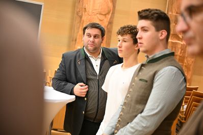 Als letzte Station der RegionIMpuls-Tour besuchte Herr Bundesminister Totschnig die HBLA St. Florian Fernbach in Ober&ouml;sterreich.