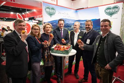 Im Rahmen der Biofachmesse in N&uuml;rnberg 2023 besuchte Bundesminister Norbert Totschnig den &Ouml;sterreichabend. Hier sprach er mit den dortigen Aussteller:innen und bekam einige Eindr&uuml;cke.