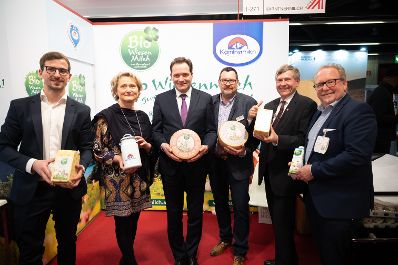 Im Rahmen der Biofachmesse in N&uuml;rnberg 2023 besuchte Bundesminister Norbert Totschnig den &Ouml;sterreichabend. Hier sprach er mit den dortigen Aussteller:innen und bekam einige Eindr&uuml;cke.