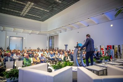 Bundesminister Norbert Totschnig hielt Begr&uuml;&szlig;ungsworte bei der Jahrestagung der Kleinwasserkraft &Ouml;sterreich.