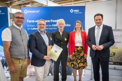 Herr Bundesminister Norbert Totschnig besuchte die Welser Messe 2024. Dabei hielt er eine Er&ouml;ffnungs-Rede und machte einen Rundgang durch das Messegel&auml;nde.