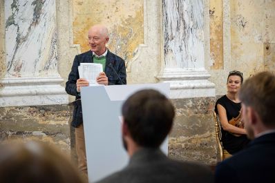 Bundesminister Norbert Totschnig zeichnete im Rahmen eines Festaktes landwirtschaftliche Erfolgsbetriebe aus. Innovation, Autonomie, Selbstverwirklichung, Netzwerke und soziale Faktoren haben sich dabei als erfolgsentscheidend herausgestellt.