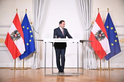 Die land- und forstwirtschaftliche Berufsausbildung in &Ouml;sterreich ist durch die duale Ausbildung &ndash; das Modell der Ausbildung im Lehrbetrieb und in der Berufsschule - ein einzigartiges Erfolgsmodell. Um die Qualit&auml;t der Ausbildung weiter auszubauen, wird die Berufsausbildung in der Land- und Forstwirtschaft nun erstmals in ganz &Ouml;sterreich durch das Bundesgesetz &uuml;ber die betriebliche Berufsausbildung in der Land- und Forstwirtschaft (LFBAG 2024) einheitlich geregelt.