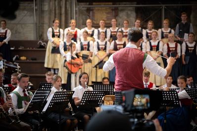 Bundesminister Norbert Totschnig nahm an der Festmesse im Stephansdom teil.