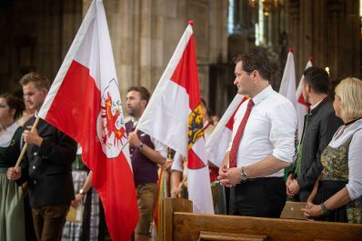 Bundesminister Norbert Totschnig nahm an der Festmesse im Stephansdom teil.