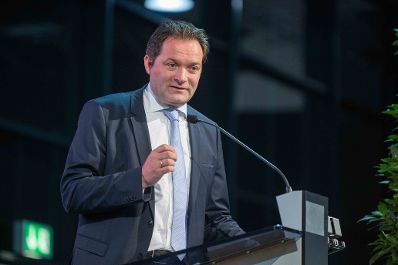Herr Bundesminister Norbert Totschnig besuchte den Gefl&uuml;gelkongress 2024 in Graz.