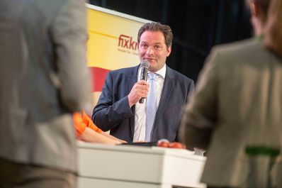 Herr Bundesminister Norbert Totschnig besuchte den Gefl&uuml;gelkongress 2024 in Graz.