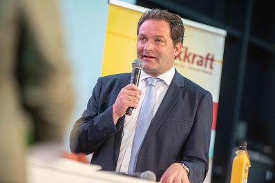 Herr Bundesminister Norbert Totschnig besuchte den Gefl&uuml;gelkongress 2024 in Graz.