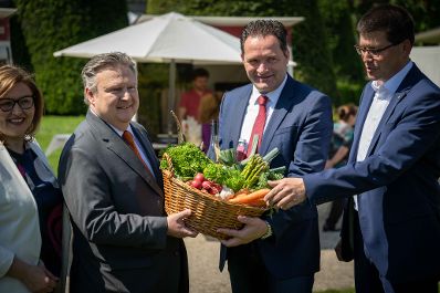 Herr Bundesminister besuchte gemeinsam mit B&uuml;rgermeister der Stadt Wien Michael Ludwig das Genussfestival im Stadtpark.