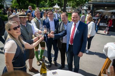 Herr Bundesminister besuchte gemeinsam mit B&uuml;rgermeister der Stadt Wien Michael Ludwig das Genussfestival im Stadtpark.