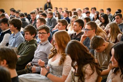 Herr Bundesminister Norbert Totschnig besuchte die LFS St. Andr&auml;. Er hielt f&uuml;r die Sch&uuml;lerinnen und Sch&uuml;ler einen Vortrag &uuml;ber den Aufbau der Europ&auml;ischen Union und stelle sich danach spannenden Fragen der Sch&uuml;lerinnen und Sch&uuml;lern.