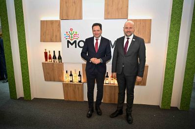 Bei der internationalen gr&uuml;nen Woche traf Herr Bundesminister Norbert Totschnig den Landwirtschaftsminister Vladimir Bolea aus Moldau.