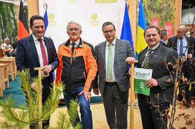 Bei der internationalen gr&uuml;nen Woche traf Herr Bundesminister Norbert Totschnig den Minister f&uuml;r Ern&auml;hrung, L&auml;ndlichen Raum und Verbraucherschutz von Baden-W&uuml;rttemberg, Peter Hauk