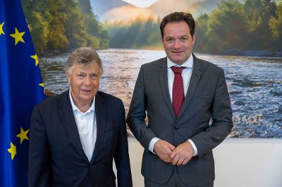Prof. Peter Schr&ouml;cksnadel und Christoph Mahdalik besuchten den Herrn Bundesminister Norbert Totschnig im Regierungsgeb&auml;ude am Stubenring.
