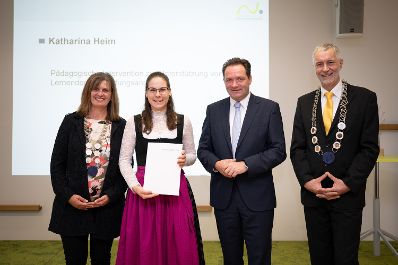 Herr Bundesminister Norbert Totschnig besuchte die Sponsionsfeier an der Hochschule f&uuml;r Agrar- und Umweltp&auml;dagogik.