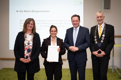 Herr Bundesminister Norbert Totschnig besuchte die Sponsionsfeier an der Hochschule f&uuml;r Agrar- und Umweltp&auml;dagogik.