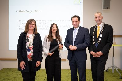 Herr Bundesminister Norbert Totschnig besuchte die Sponsionsfeier an der Hochschule f&uuml;r Agrar- und Umweltp&auml;dagogik.