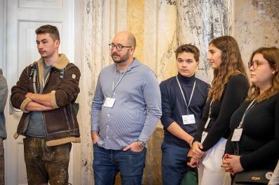 Anl&auml;sslich des &bdquo;Tags der Demokratie&ldquo; lud Bundesminister Norbert Totschnig Sch&uuml;lerinnen und Sch&uuml;ler zur Diskussion &uuml;ber die Grundlagen unseres Zusammenlebens in das BML.