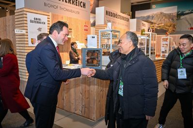 Auf der internationalen gr&uuml;nen Woche in Berlin traf Herr Bundesminister Norbert Totschnig den chinesischen Vize-Landwirtschaftsminister Ma Youxiang.