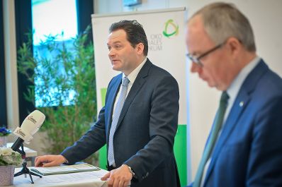 Herr Bundesminister Norbert Totschnig hielt zur Er&ouml;ffnung der Wintertagung eine Pressekonferenz mit LH Stv. Stephan Pernkopf.