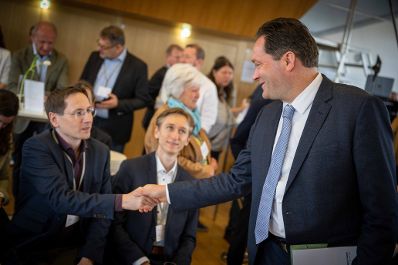 Zukunftsfitte Natur- und Lebensr&auml;ume: Beim Tag der Ressortforschung diskutierten Wissenschaftsvertreterinnen und -vertreter unter dem Motto &bdquo;Gestalten wir f&uuml;r morgen&ldquo; Chancen, Herausforderungen und M&ouml;glichkeiten im Bereich der Forschung. Er&ouml;ffnet wurde die Veranstaltung von Bundesminister Norbert Totschnig.