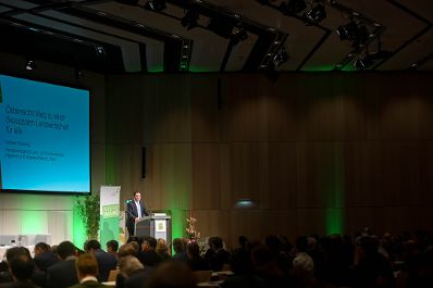 Herr Bundesminister Norbert Totschnig hielt bei der Wintertagung 2024 eine Rede zum Thema "&Ouml;sterreichs Weg zu einer &ouml;kosozialen Landwirtschaft f&uuml;r alle"