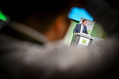 Herr Bundesminister Norbert Totschnig hielt bei der Wintertagung 2024 eine Rede zum Thema "&Ouml;sterreichs Weg zu einer &ouml;kosozialen Landwirtschaft f&uuml;r alle"