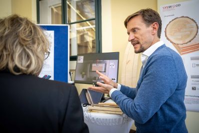 Der woodCircle &bdquo;Gemeinsam die Zukunft der &Ouml;sterreichischen Holzinitiative gestalten und Erfolge feiern&ldquo; fand am 21. Oktober 2024 im Schloss Sch&ouml;nbrunn statt.
