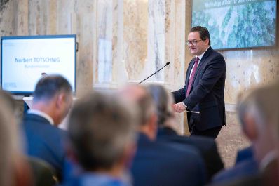 Bei der Veranstaltung &quot;50 Jahre Forstgesetz&quot; wurde die Wichtigkeit der nachhaltigen Waldbewirtschaftung in &Ouml;sterreich unterstrichen.