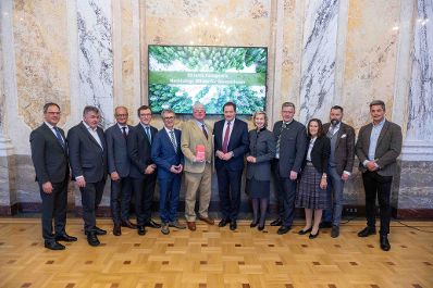 Bei der Veranstaltung &quot;50 Jahre Forstgesetz&quot; wurde die Wichtigkeit der nachhaltigen Waldbewirtschaftung in &Ouml;sterreich unterstrichen.