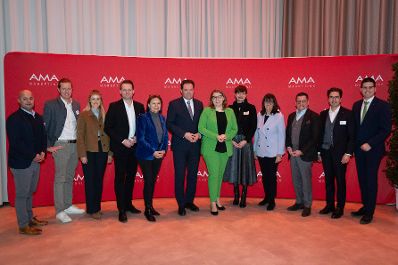 Herr Bundesminister Norbert Totschnig nahm am AMA-Forum 2025 in Wien teil und gab ein Interview auf der B&uuml;hne.