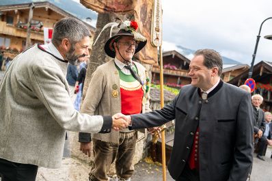 Herr Bundesminister nahm an der Er&ouml;ffnung des europ&auml;ischen Forum Alpbach teil. Erst folgte eine heilige Messe, danach ein landes&uuml;blicher Empfang.