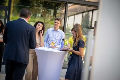 Im Zuge des Europ&auml;ischem Forum Alpbach gab es eine Session in Rotholz gemeinsam mit Herrn Bundesminister Norbert Totschnig. Bei einem Stationenbetrieb wurde den Teilnehmerinnen und Teilnehmer die Wichtigkeit von Regionalit&auml;t gezeigt.