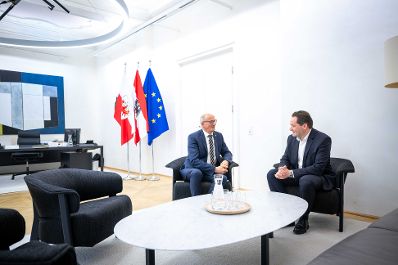 Herr Bundesminister Norbert Totschnig besuchte Landeshauptmann Mattle (Tirol) nach seinem Amtsantritt in der Bundesregierung.