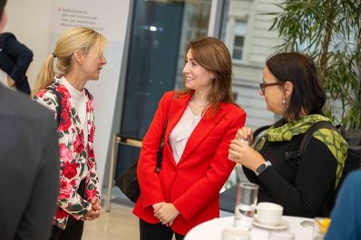 Die Abteilung EU Koordination und internationale Angelegenheiten (EUKIA) hat zur j&auml;hrlichen Attach&eacute;skonferenz im Marmorsaal des Regierungsgeb&auml;udes eingeladen. Herr Bundesminister Norbert Totschnig besuchte diese Veranstaltung.