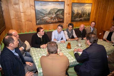 Herr Bundesminister Norbert Totschnig tauschte sich mit der Energiegemeinschaft Gro&szlig;arltal aus. Das Gro&szlig;arltal befindet sich im Salzburger Pongau.