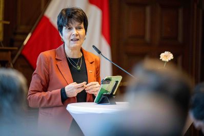 Die Bio-Enquete 2025 widmet sich den aktuellen und zuk&uuml;nftigen Herausforderungen der biologischen Landwirtschaft in &Ouml;sterreich, stellt dabei jedoch die Zukunfts- und Erfolgschancen in den Mittelpunkt.