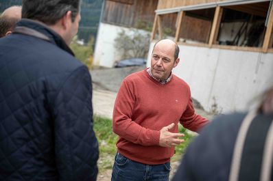 Herr Bundesminister Norbert Totschnig besuchte den Betrieb der Familie Walchhofer in Altenmarkt in Salzburg, der auch eine Biogasanlage betreibt.