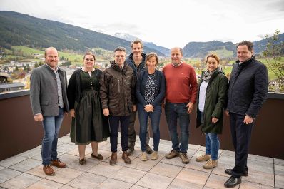 Herr Bundesminister Norbert Totschnig besuchte den Betrieb der Familie Walchhofer in Altenmarkt in Salzburg, der auch eine Biogasanlage betreibt.