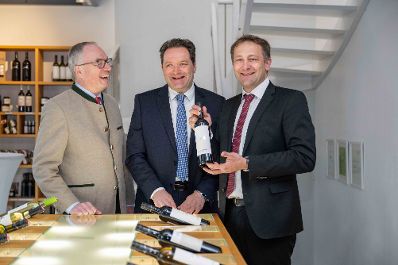 EU-Kommissar f&uuml;r Landwirtschaft und l&auml;ndliche Entwicklung Christophe Hansen besuchte &Ouml;sterreich und gemeinsam mit Bundesminister Norbert Totschnig nahm er verschiedene Termine wahr.