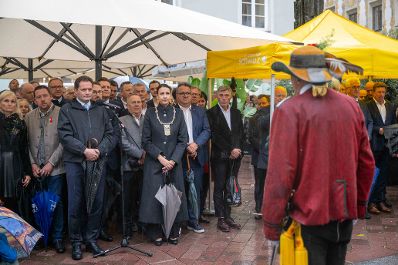 Herr Bundesminister Norbert Totschnig besuchte die Br&uuml;ckener&ouml;ffnung in Schwaz, Tirol. Er&ouml;ffnet wurde diese mit einem landes&uuml;blichen Empfang und es folgte eine Segnung der Br&uuml;cke.