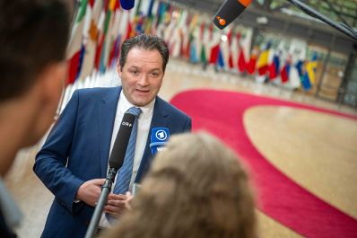 Bundesminister Norbert Totschnig beim Umweltrat in Br&uuml;ssel