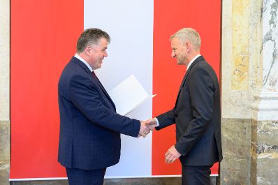 Im Marmorsaal im Regierungsgeb&auml;ude am Stubenring wurden Ehrenzeichen verliehen.