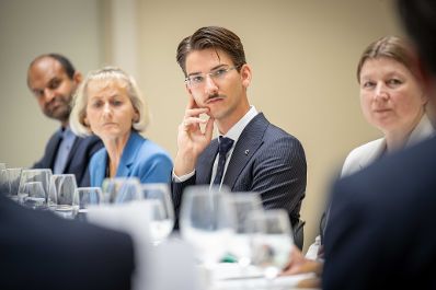 Die Green Finance Alliance ist eine Initiative des Ministeriums f&uuml;r einen nachhaltigen Finanzmarkt in &Ouml;sterreich. Mitglieder sind &ouml;sterreichische Finanzunternehmen, die sich freiwillig dazu verpflichten, ihr Kerngesch&auml;ft bis 2050 klimaneutral zu gestalten.