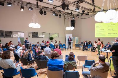 Offizielle Session: &quot;Die Zukunft finanzieren: Investitionen in Biodiversit&auml;t und Klimawandelanpassung&quot; in Alpbach.