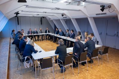 Herr Bundesminister Norbert Totschnig traf sich mit der Kreislaufwirtschafts-Delegation um &uuml;ber die Umsetzung der &ouml;sterreichischen KLW-Strategie zu sprechen.