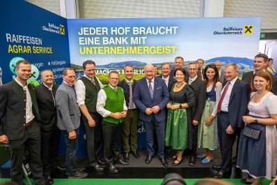 Herr Bundesminister Norbert Totschnig besuchte die Rieder Messe. Beginn war die offizielle Er&ouml;ffnung und es folgte ein Rundgang mit Bundeskanzler Christian Stocker.