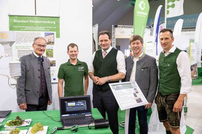 Herr Bundesminister Norbert Totschnig besuchte die Rieder Messe. Beginn war die offizielle Er&ouml;ffnung und es folgte ein Rundgang mit Bundeskanzler Christian Stocker.