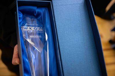 Im Zuge des internationalen Fleisch- und Wurstwarenwettbewerbs verlieh Herr Bundesminister Norbert Totschnig die Pokale an die Preistr&auml;gerinnen und Preistr&auml;ger.